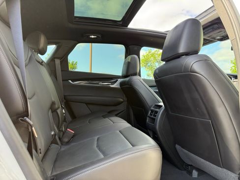 Used 2024 Cadillac XT5 Premium Luxury image 16