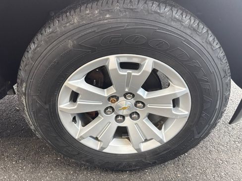 Used 2016 Chevrolet Colorado LT w/ Luxury Package, Chrome RWD image 11