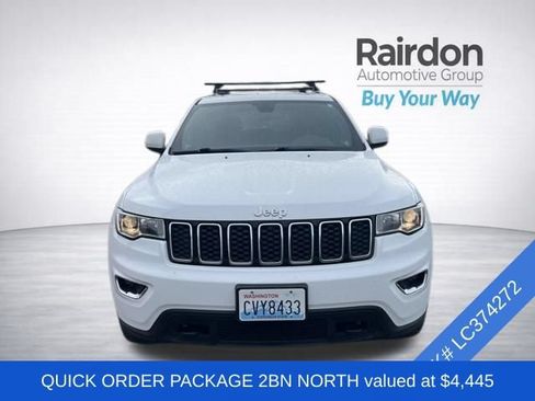 Used 2020 Jeep Grand Cherokee Laredo w/ Quick Order Package 2BN North AWD/4WD image 2