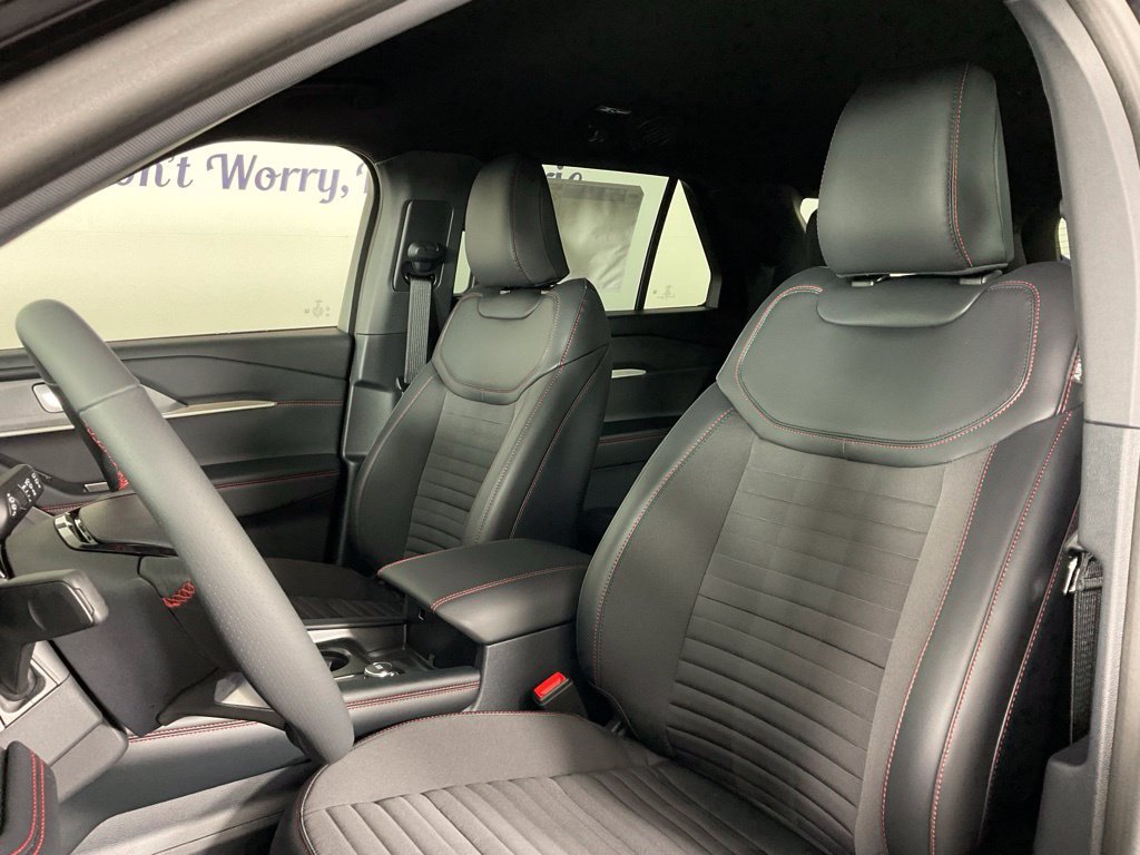 New 2027 Ford Explorer ST-Line RWD image 14