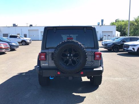 Used 2023 Jeep Wrangler Unlimited Rubicon 4xe AWD/4WD image 4