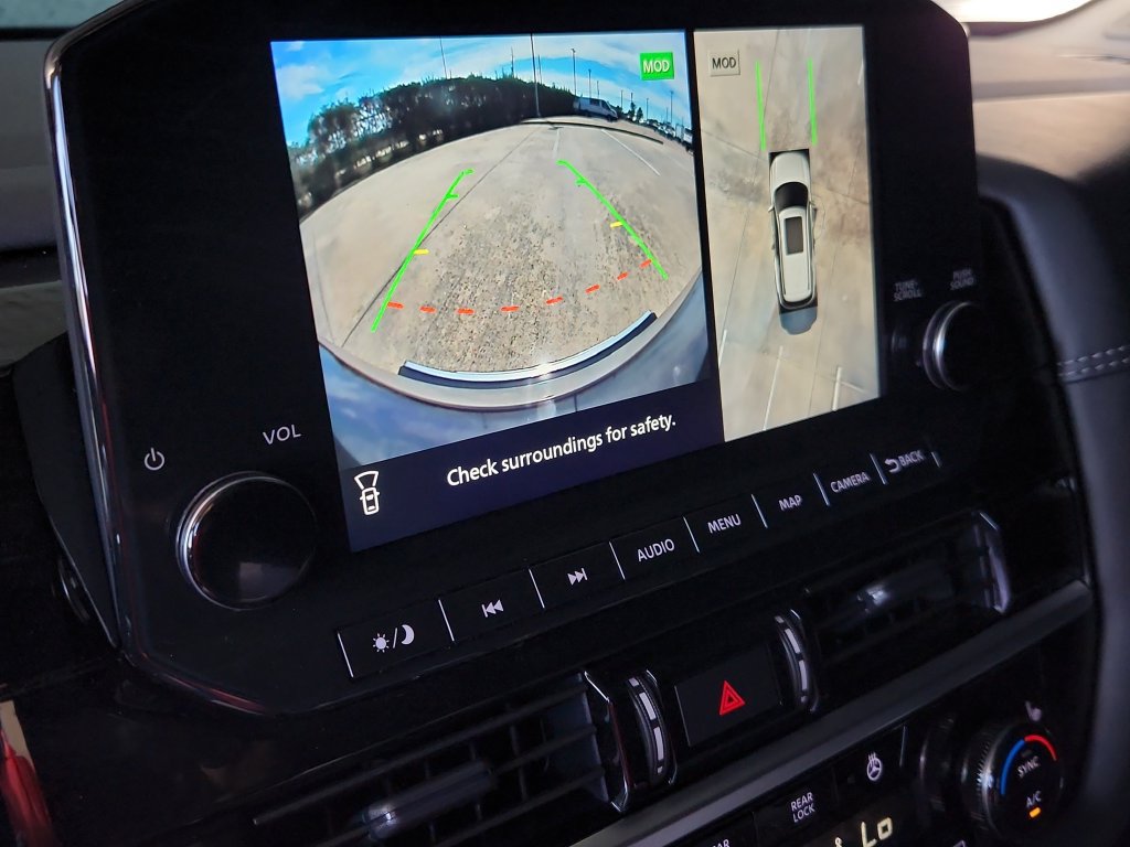 Used 2025 Nissan Pathfinder Platinum w/ Cargo Package FWD image 25