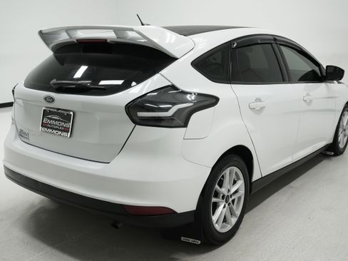 Used 2018 Ford Focus SE image 4