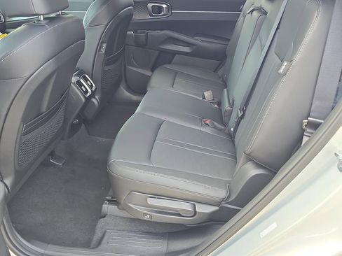 New 2026 Kia Sorento S w/ S Panoramic Sunroof Package FWD image 16