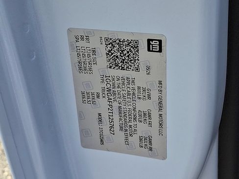 New 2026 Chevrolet Express 2500 w/ Driver Convenience Package RWD image 18