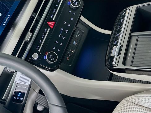 New 2026 Hyundai Tucson Limited image 15
