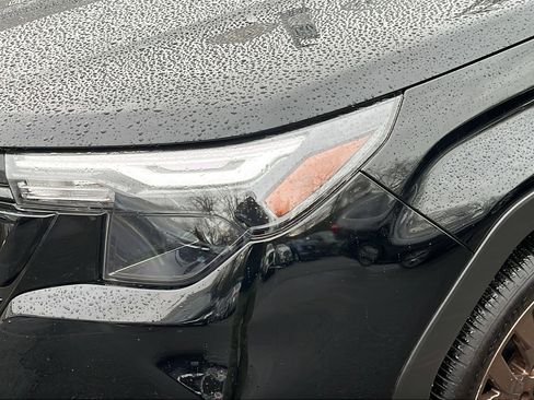 Used 2025 Subaru Forester Sport image 8