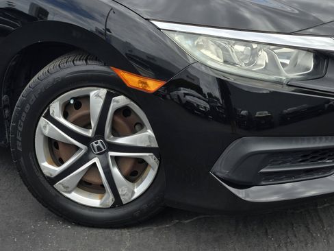 Used 2016 Honda Civic LX image 9