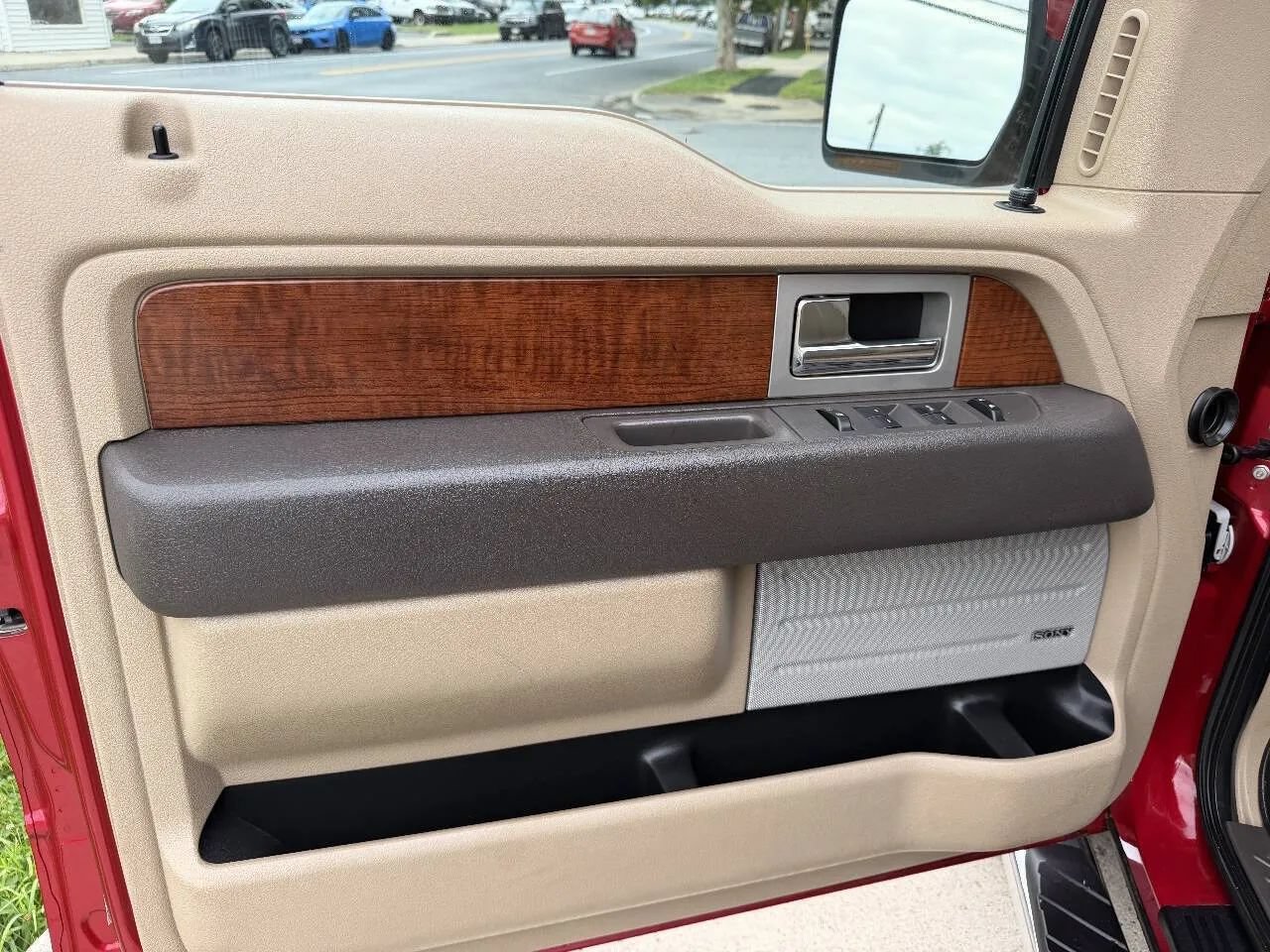 Used 2010 Ford F150 Lariat AWD/4WD image 30