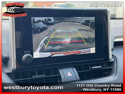 Used 2025 Toyota RAV4 XLE AWD/4WD image 37