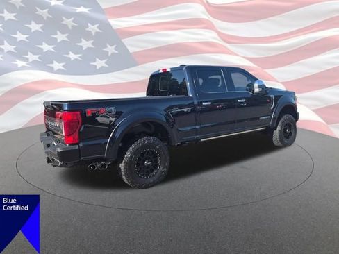 Certified 2022 Ford F250 Platinum w/ FX4 Off-Road Package AWD/4WD image 3