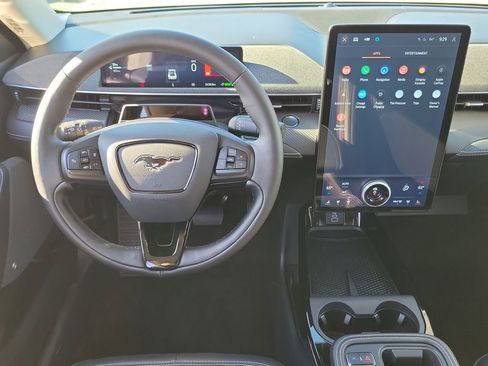 Used 2025 Ford Mustang Mach-E Premium image 4