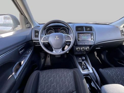 Used 2025 Mitsubishi Outlander Sport ES AWD/4WD image 6