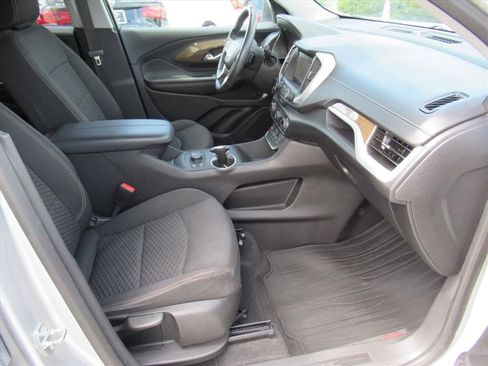 Used 2018 GMC Terrain SLE w/ Driver Convenience Package FWD image 10