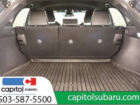 Used 2024 Toyota Venza XLE image 27