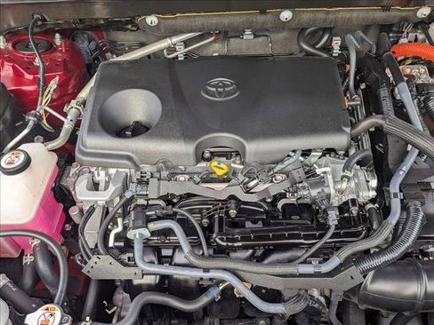 Used 2022 Toyota RAV4 XLE image 23