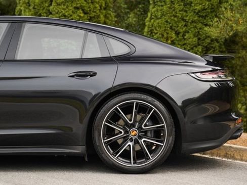 Used 2023 Porsche Panamera 4 Platinum Edition w/ Assistance Package AWD/4WD image 11