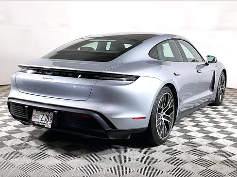 Used 2023 Porsche Taycan RWD image 9