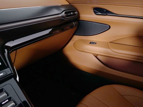 New 2026 Aston Martin V8 Vantage Base image 15