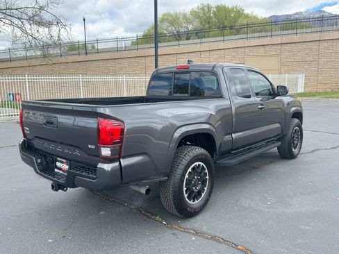 Used 2023 Toyota Tacoma SR image 7