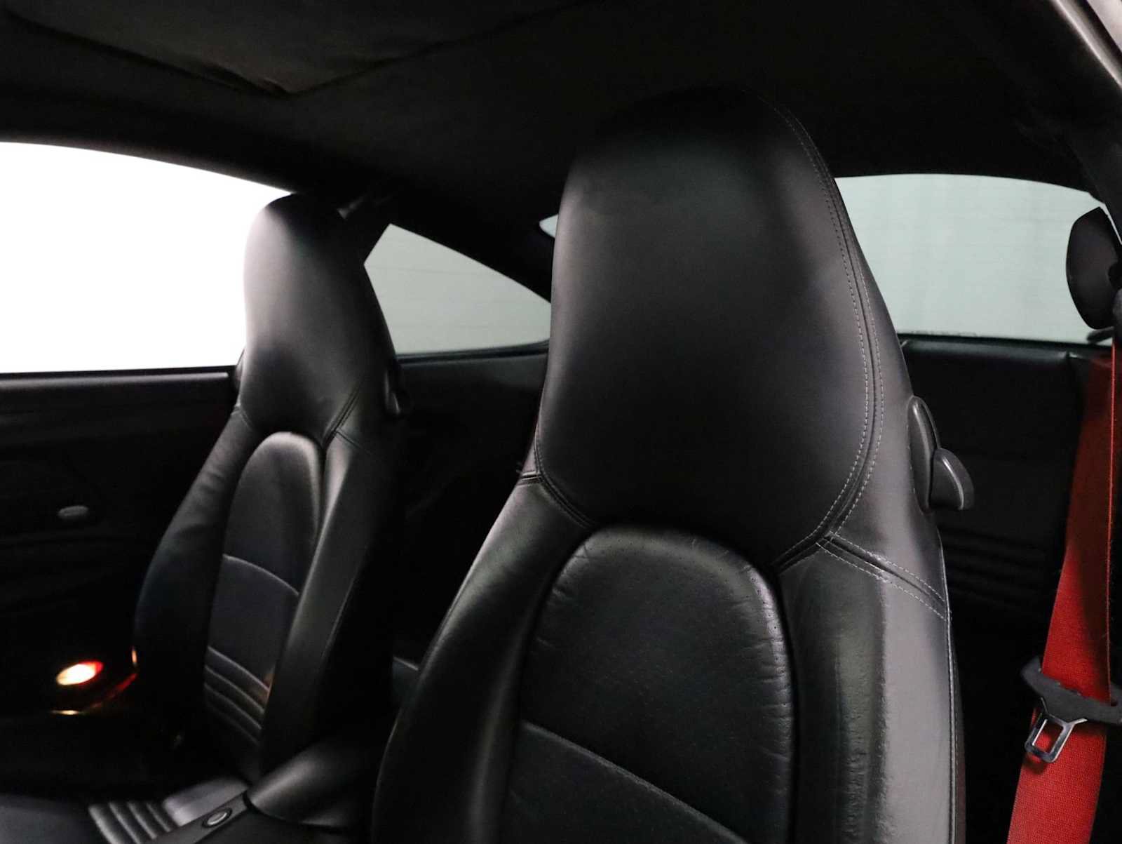 Used 2002 Porsche 911 Carrera RWD image 18