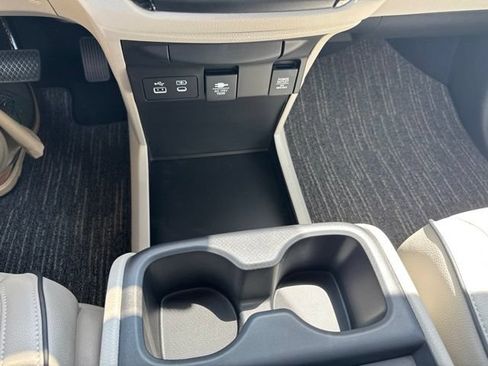 New 2026 Honda Odyssey Touring image 24