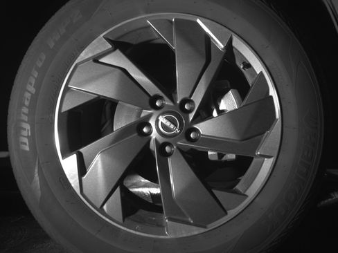 Used 2025 Nissan Rogue SV AWD/4WD image 13