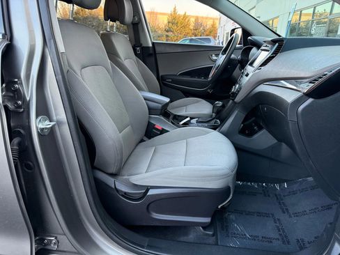 Used 2018 Hyundai Santa Fe Sport w/ 2.4L Value Package 02 image 19