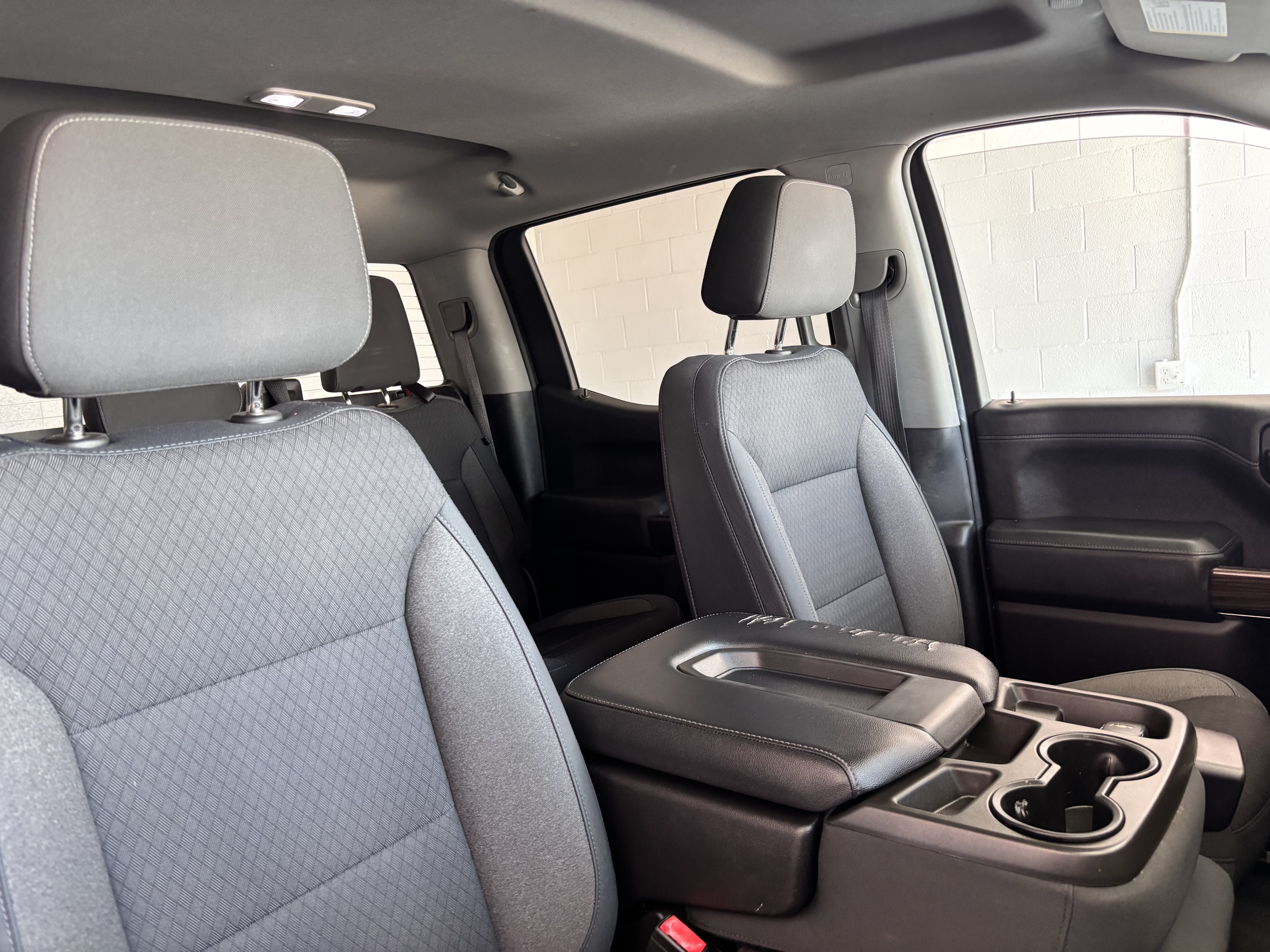 Used 2019 Chevrolet Silverado 1500 LT w/ Texas Edition AWD/4WD image 15