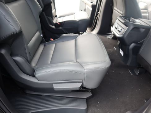 New 2026 Ford Expedition Max Active AWD/4WD image 16