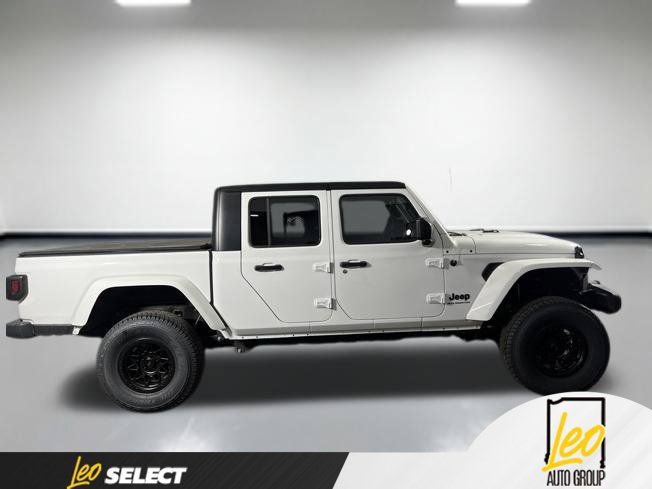 Used 2023 Jeep Gladiator Sport AWD/4WD image 6