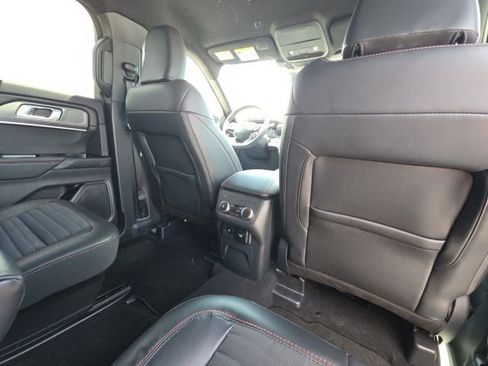 Used 2025 Ford Explorer ST-Line w/ Premium Package RWD image 18