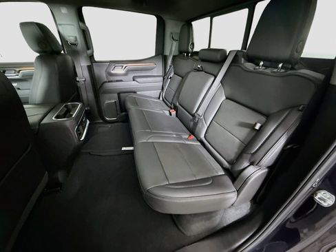 Used 2025 GMC Sierra 1500 Denali w/ Denali Reserve Package AWD/4WD image 25