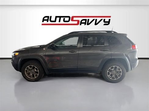 Used 2022 Jeep Cherokee Trailhawk w/ Premium Leather Package image 4