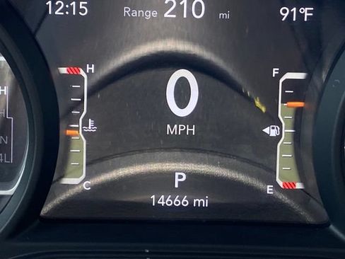 Used 2026 Jeep Gladiator Mojave AWD/4WD image 14