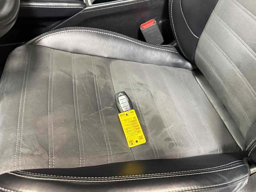 Used 2024 Mitsubishi Outlander SE AWD/4WD image 20
