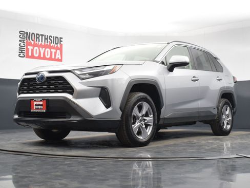 Used 2022 Toyota RAV4 XLE w/ Convenience Package image 33