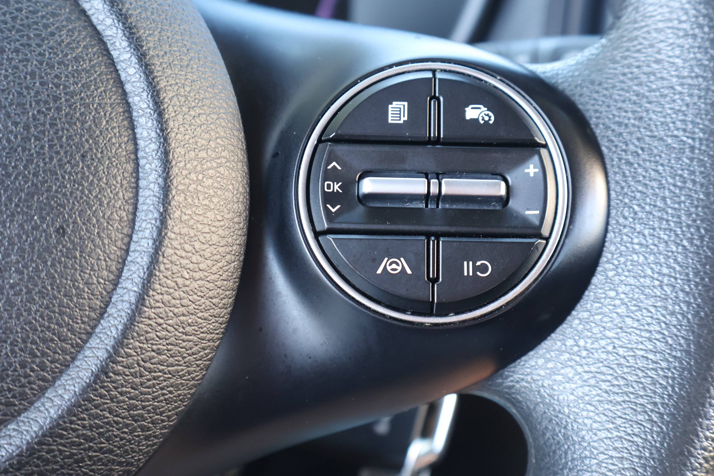 Used 2024 Kia Soul LX w/ Option Group 015 FWD image 24