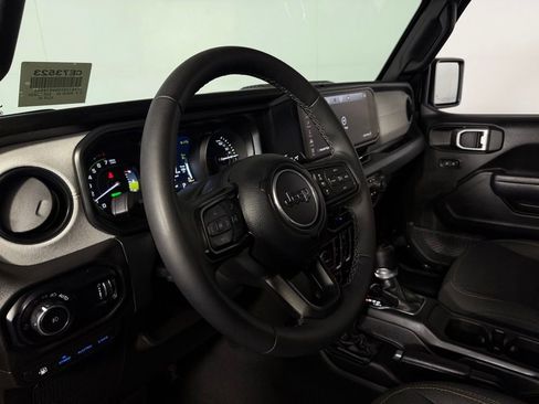 Certified 2025 Jeep Wrangler Unlimited Sport S 4xe AWD/4WD image 20
