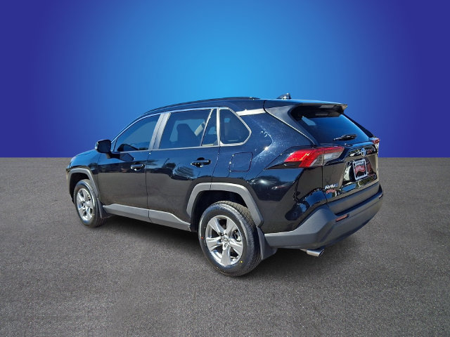 Used 2025 Toyota RAV4 XLE w/ Convenience Package FWD image 6