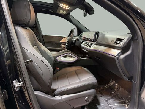 Used 2025 Mercedes-Benz GLS 450 4MATIC image 28