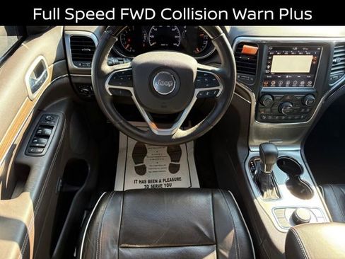 Used 2018 Jeep Grand Cherokee Overland image 9