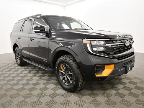 Used 2025 Ford Expedition Tremor image 11