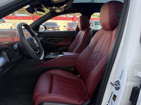 Used 2024 BMW 530i w/ M Sport Package RWD image 25