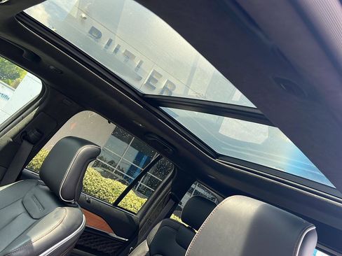 Used 2022 Jeep Grand Cherokee Summit image 35