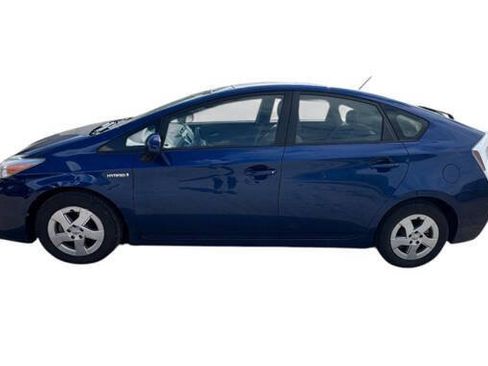 Used 2010 Toyota Prius Three w/ Solar Roof Pkg FWD image 2