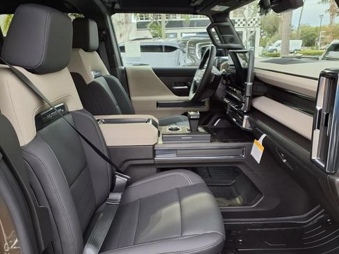 Used 2026 GMC Hummer EV 4x4 Crew Cab image 6