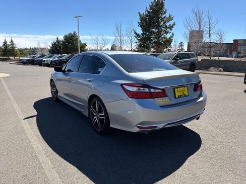 Used 2017 Honda Accord Sport Special Edition image 5