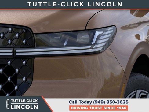 New 2025 Lincoln Navigator Black Label image 18
