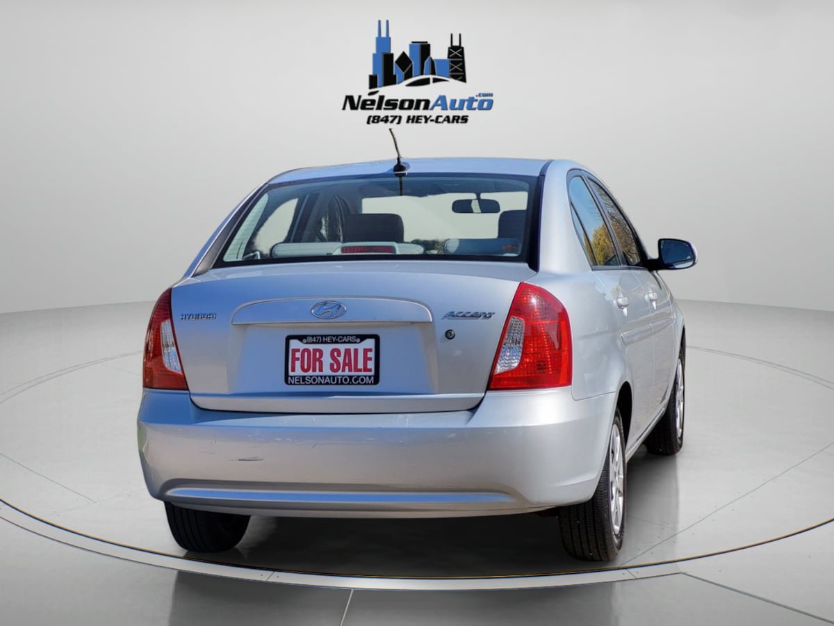 Used 2011 Hyundai Accent GLS FWD image 5